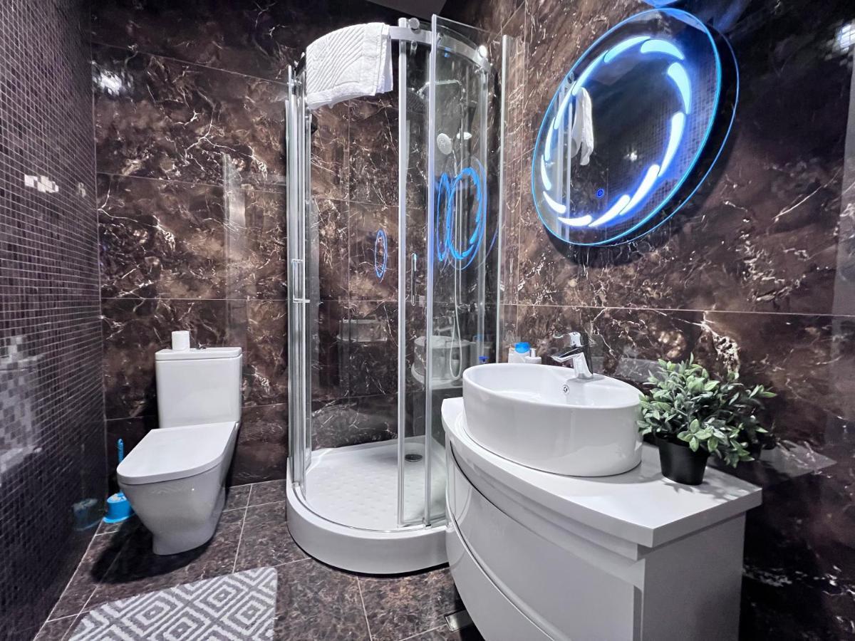 Apartment In Axis Towers, Tbilisi Business Center Exterior foto